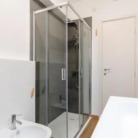 Central By Interhome * Sanremo